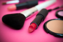 生产、销售不符合卫生标准的化妆品罪认定与量刑