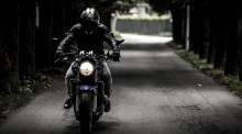 无证驾驶摩托车肇事怎么处罚