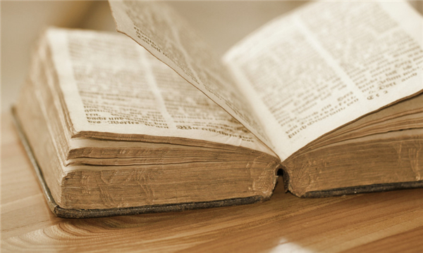 怎么装饰书本 20200603035538840.jpg