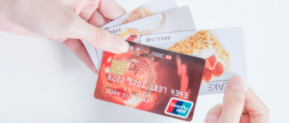 信用卡上征信吗，逾期会影响征信吗