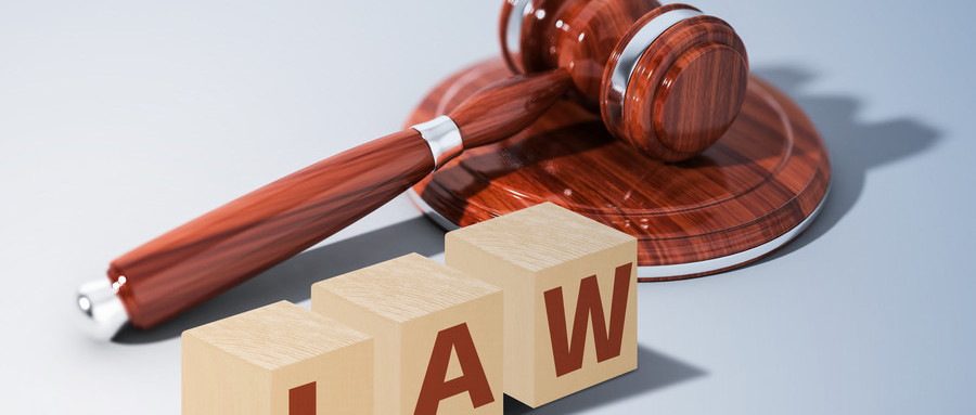老公起诉离婚请了律师没出庭会判吗