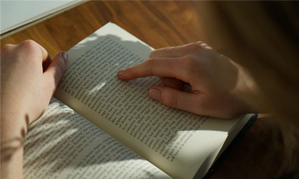 装修合同怎么签的